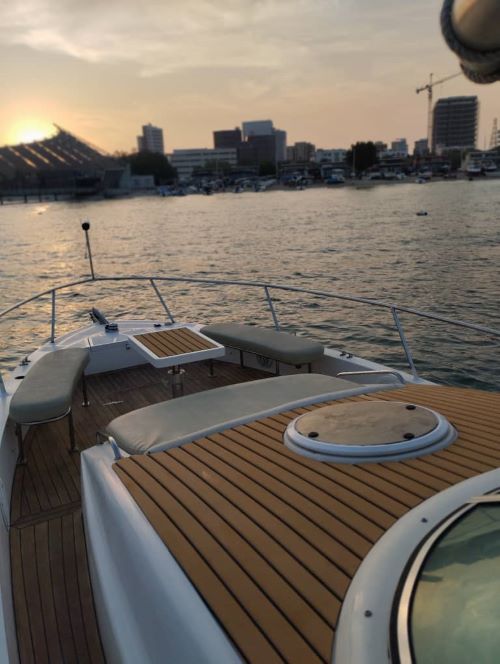 شناور تفریحی رویال یات